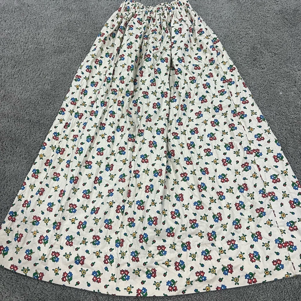 Woman’s Long skirt
